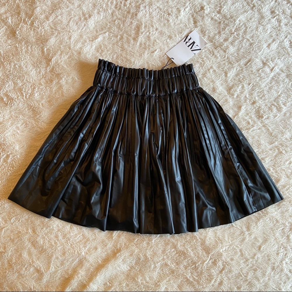 Zara Faux Leather Pleated Circle Mini Skirt